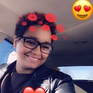 Meet your Posher, Taja